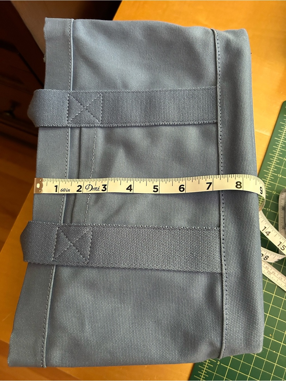 Levenger Tiny Book tote - Picture 8 of 10